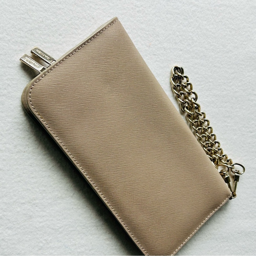Danier phone wallet